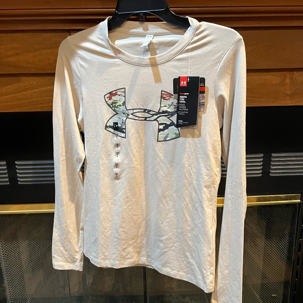 Women’s Under Armour Shirt